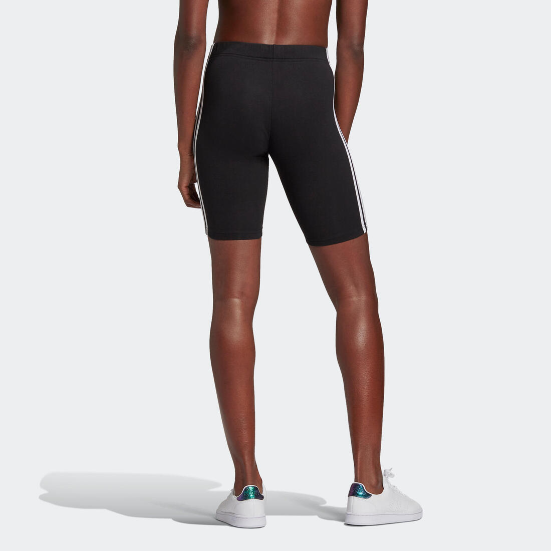 article en promo : Short de fitness soft training adidas femme noir