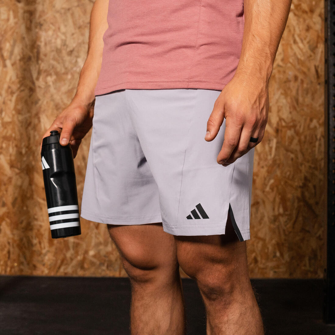 article en promo : Short Adidas homme - gris