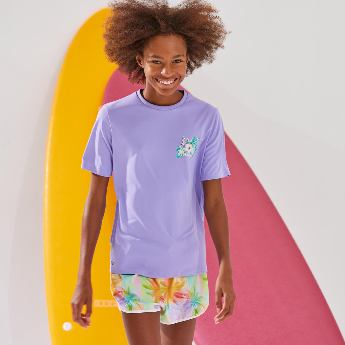 article en promo : T-shirt anti UV manches courtes surf Junior - 100 blanc noir skate